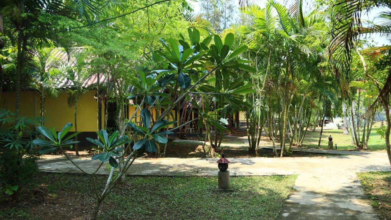 Koh Yao Noi Beach Resort Bagian luar foto