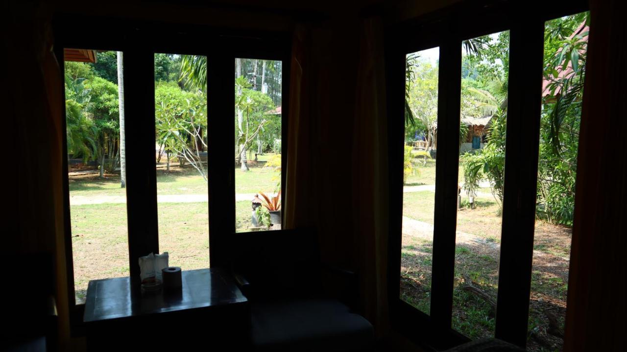Koh Yao Noi Beach Resort Bagian luar foto